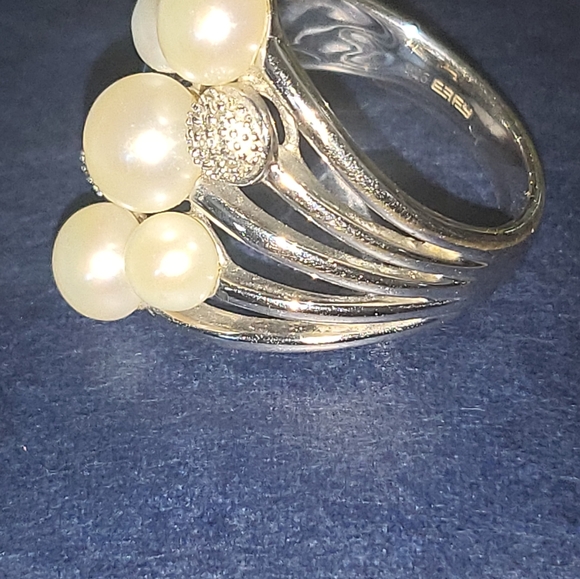 Ring - Picture 6 of 10